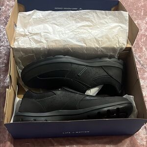 Rockport Men's Black Shoes size 11M MAKE AN OFFER!